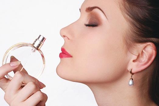 Как нужно пользоваться парфюмерными композициями